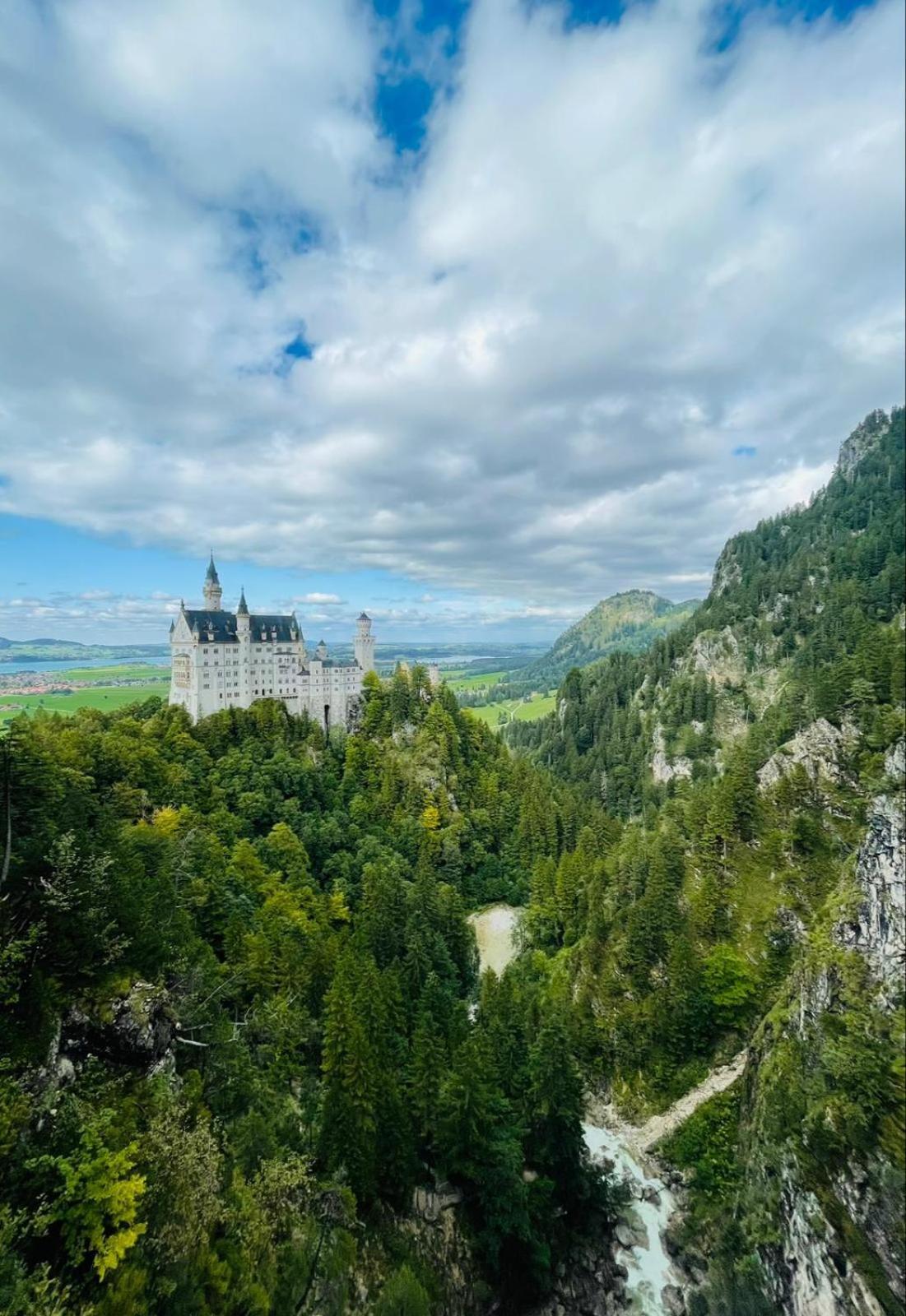 House La Neuschwanstein Blick - Budget City Hotel Füssen Eksteriør billede