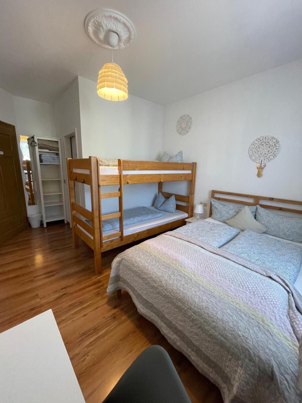 House La Neuschwanstein Blick - Budget City Hotel Füssen Eksteriør billede